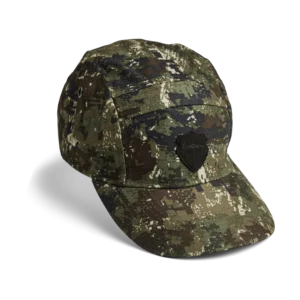 Asle er fremstillet i det licenserede TECL-WOOD™ Optima 2 camouflagemønster, der reducerer synligheden overfor vildtet. Designet følger 5-panel-princippet. Desuden er den vandtæt med membran, åndbar og uden tapede syninger. Lavet med 5 paneler for komfortabelt fit Justerbar i nakken Vandtæt 100% Polyester med PU-belægning NORTHERN HUNTING - ASLE Opt2 cap